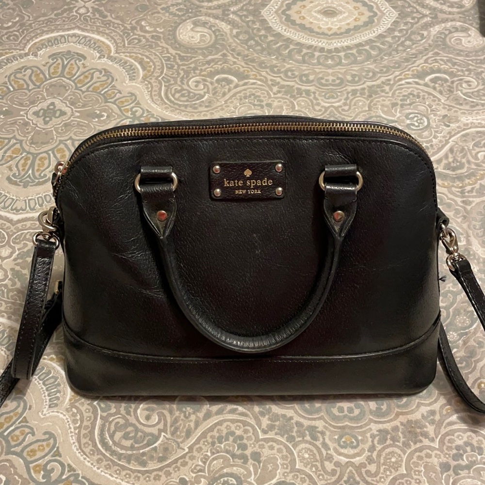 Kate spade black medium size purse hot pink inside